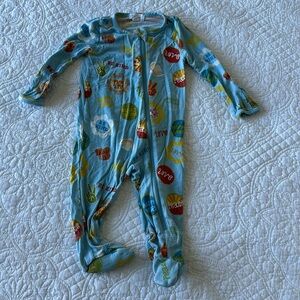 Angel dear footed pajamas size 3-6 months peace unisex boys girls print
